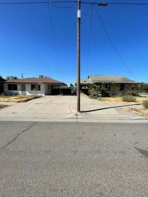 600 S D Street St, Madera, CA 93638