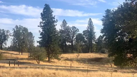 5664 Sierra Meadows Ln, Mariposa, CA 95338
