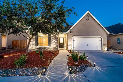 3346 N Shelly Ave, Fresno, CA 93727