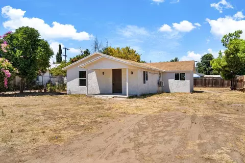 1016 W California Ave, Fresno, CA 93706