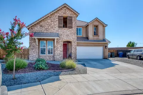 6928 E Orleans Ave, Fresno, CA 93727