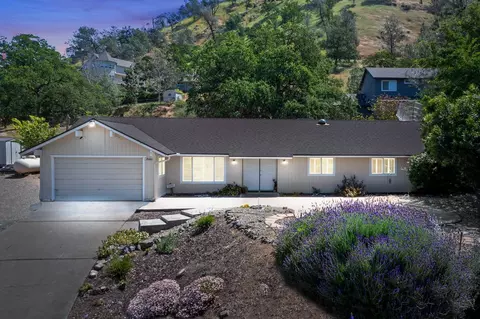 28488 Sky Harbour Rd, Friant, CA 93626