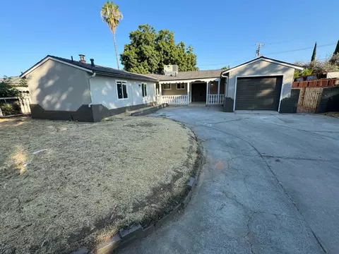 2329 E Indianapolis, Fresno, CA 93726