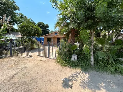 7075 N Weber Ave, Fresno, CA 93722