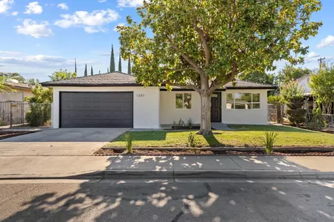 1287 Bennett Way, Sanger, CA 93657