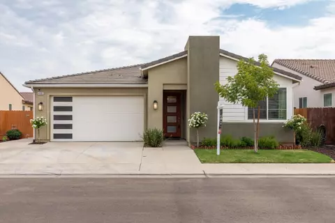 4168 Buckingham Ave, Clovis, CA 93619