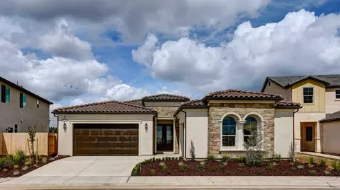 7290 W Ashcroft Ave, Fresno, CA 93723