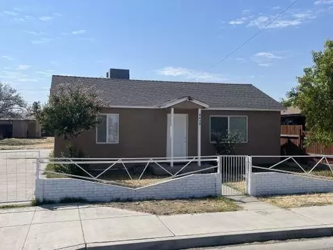 8430 Sixth St, San Joaquin, CA 93660