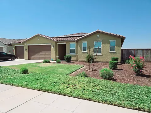 794 E Bonita Ave, Fowler, CA 93625