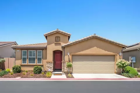 2038 E Axelson Dr, Fresno, CA 93730