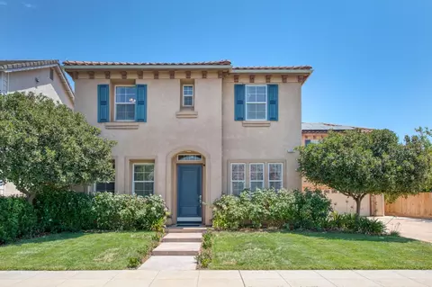 1851 N Twinberry Ave, Clovis, CA 93619