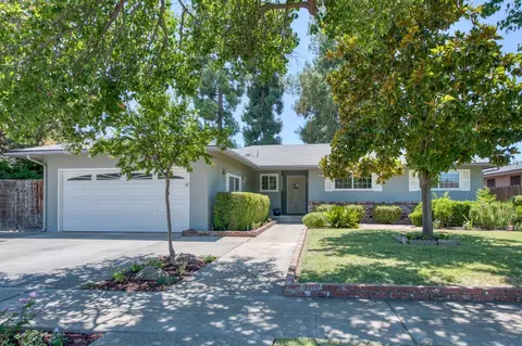 3027 E Sample Ave, Fresno, CA 93710
