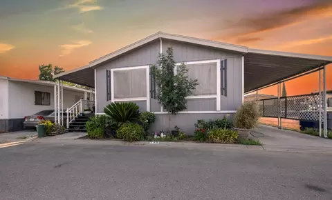 3138 W Dakota Ave #135, Fresno, CA 93722