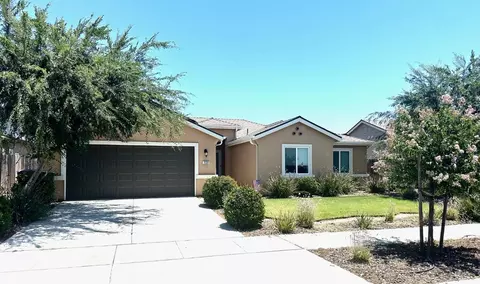 2339 Elizabeth Dr, Hanford, CA 93230
