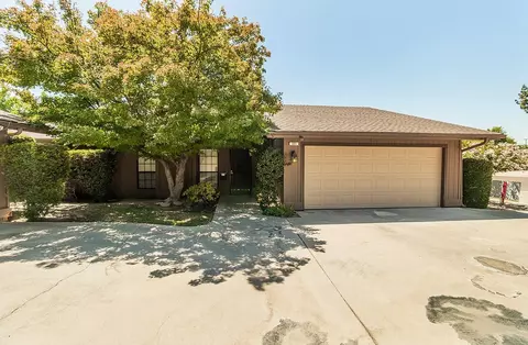321 W Warner Ave, Fresno, CA 93704