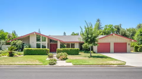 2555 W San Ramon Ave, Fresno, CA 93711