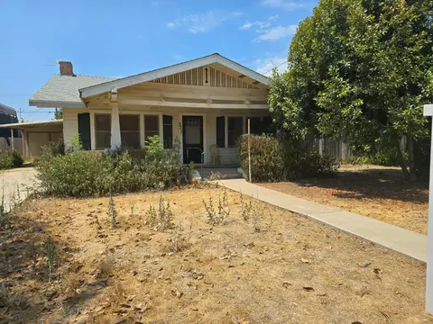 271 N Villa, Dinuba, CA 93618