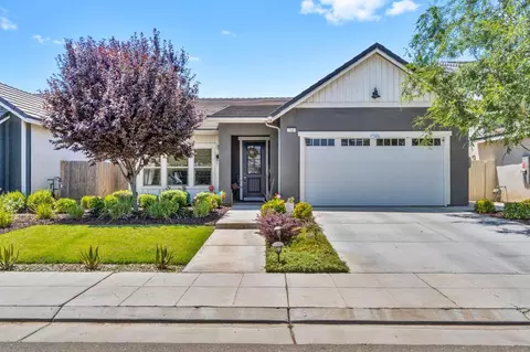 748 Expedition Way, Madera, CA 93636 photo 1