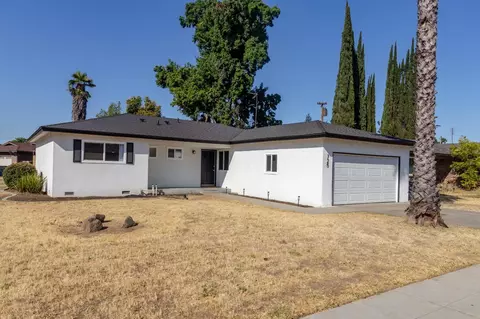 725 W Sussex Way, Fresno, CA 93705