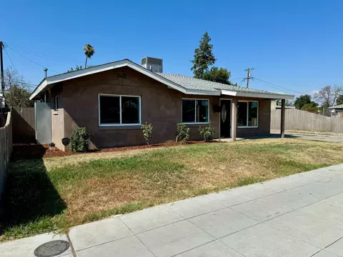 1919 E Ashlan Ave, Fresno, CA 93726