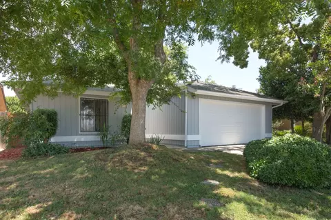 4526 W Ashlan Ave, Fresno, CA 93722