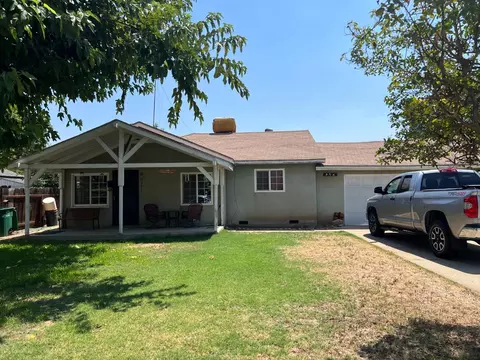 854 12th St, Orange Cove, CA 93646