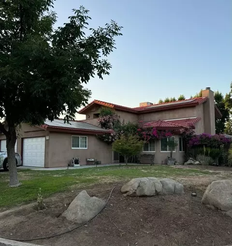 5494 W Escalon Ave, Fresno, CA 93722