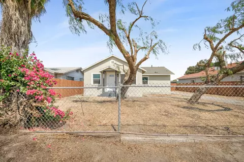 605 S 11th Ave, Hanford, CA 93230