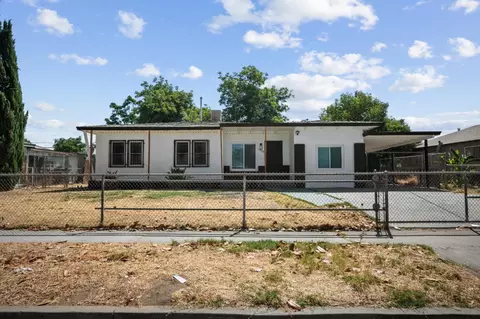 2489 S Poppy Ave, Fresno, CA 93706