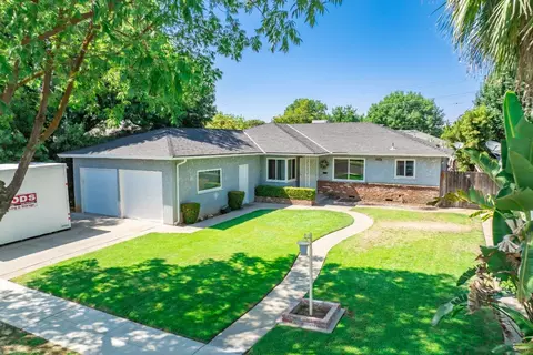 3481 E Donner Ave, Fresno, CA 93726