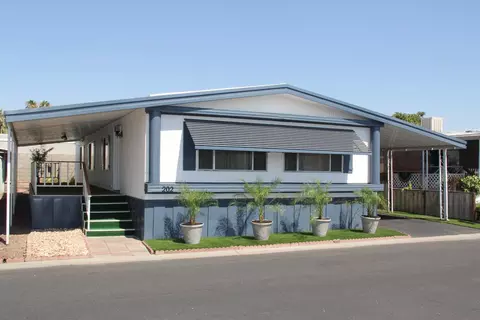 221 W Herndon Ave #202, Pinedale, CA 93650
