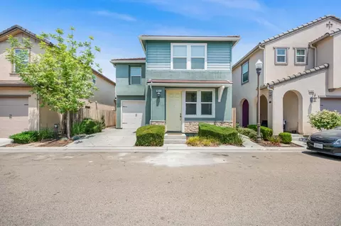 3515 Magnificent Way, Clovis, CA 93619