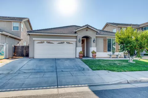 3055 N Hornet Ave, Fresno, CA 93737