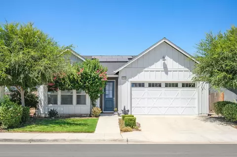 6764 E Ramona Way, Fresno, CA 93727