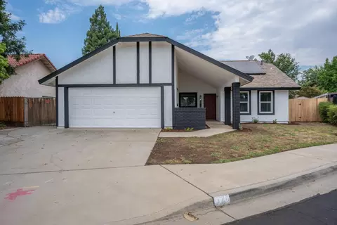 924 Jasmine, Clovis, CA 93611