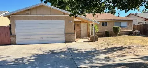 4684 E Pitt Ave, Fresno, CA 93725
