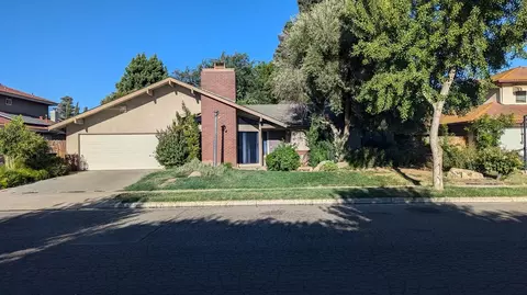 6626 N Brunswick Ave, Fresno, CA 93722