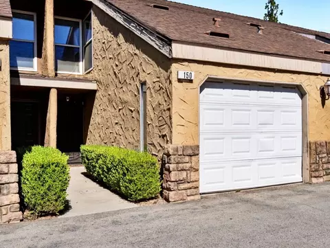 7166 N Fruit Ave #150, Fresno, CA 93711
