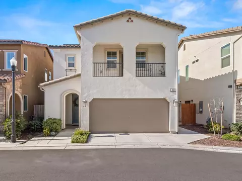 827 Fir St W, Madera, CA 93636