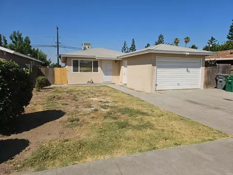 1427 Tucker St, Selma, CA 93662