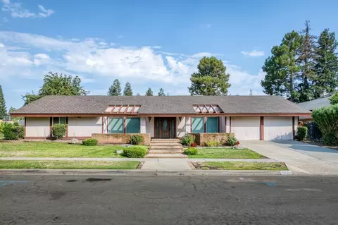8875 N Fuller Ave, Fresno, CA 93720