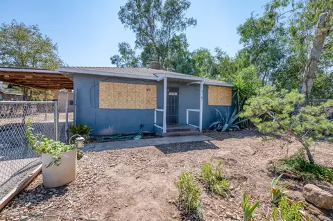 616 N Lafayette Ave, Fresno, CA 93728