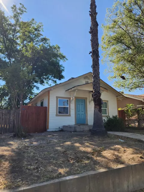 147 N U St, Fresno, CA 93701