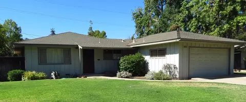 1419 W Gettysburg Ave, Fresno, CA 93705