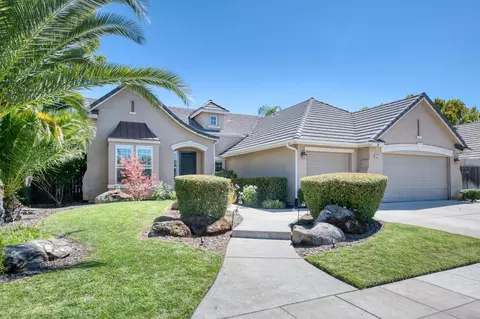 3314 Rall Ave, Clovis, CA 93619