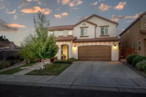 483 Alpine Way S, Madera, CA 93636 photo 1