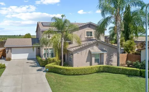 447 S Olivia Ave, Fowler, CA 93625