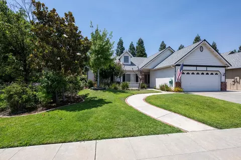 10145 N Price Ave, Fresno, CA 93730