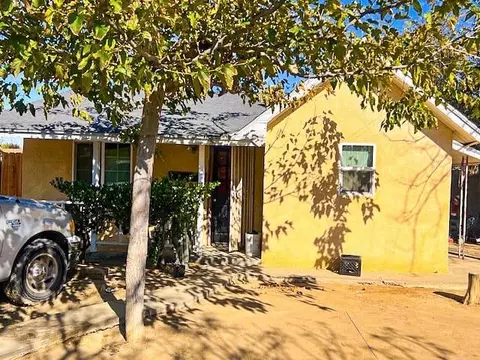 967 Quince St, Mendota, CA 93640