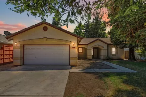 4211 E Laurel Ave, Visalia, CA 93292